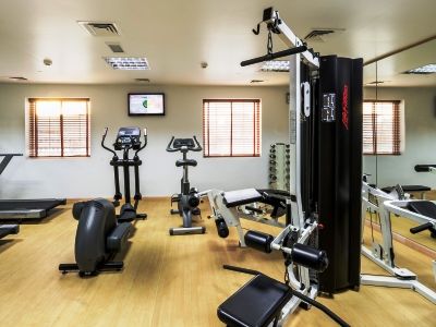 Holiday Inn Express Dubai Jumeirah, An Ihg Hotel Екстер'єр фото