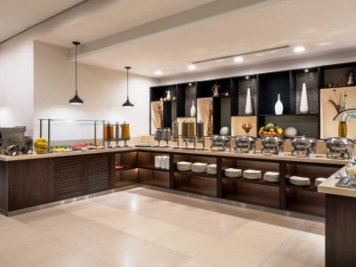 Holiday Inn Express Dubai Jumeirah, An Ihg Hotel Екстер'єр фото